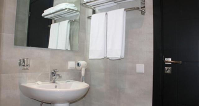 Ubay Hotel Rabat Buitenkant foto