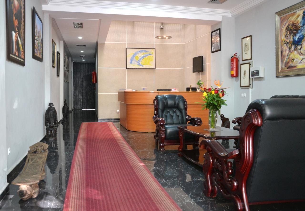 Ubay Hotel Rabat Buitenkant foto